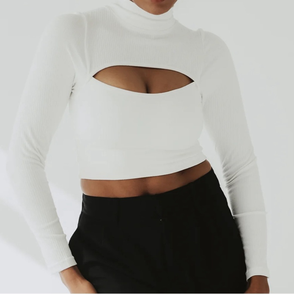 White long sleeve ribbed turtle neck crop top